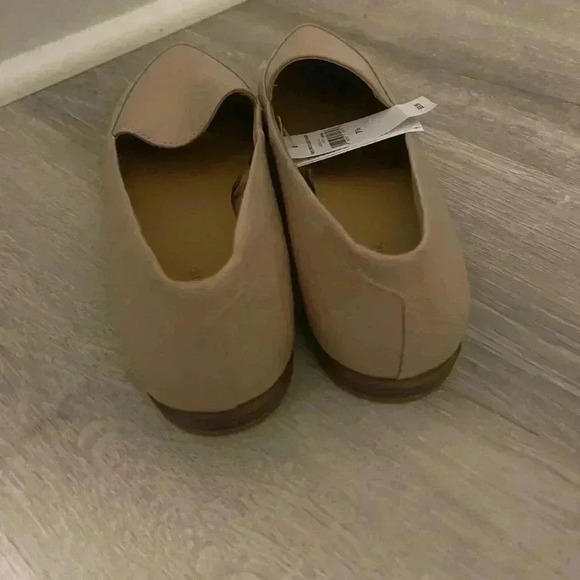 BANANA REP Brand New Nude Flats 7.5 - Picture 2 of 6